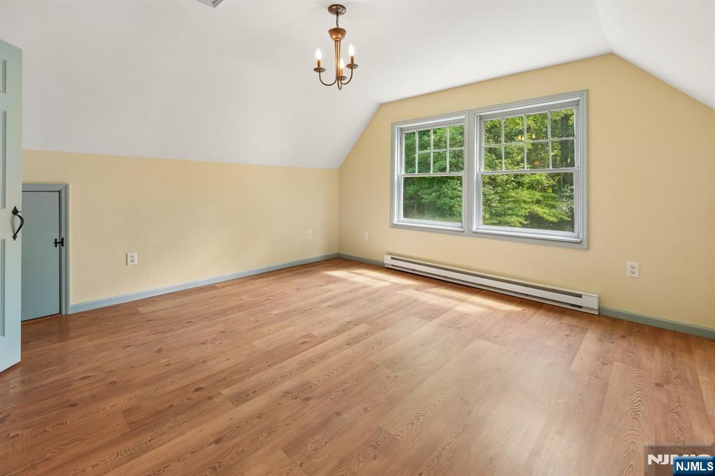138 River View Way