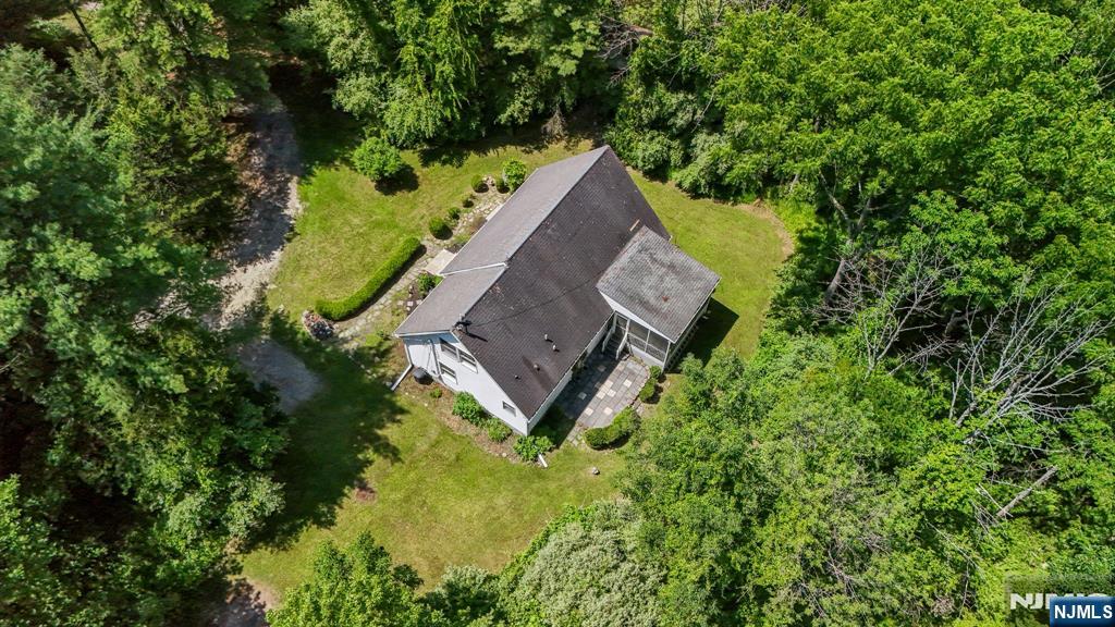 138 River View Way