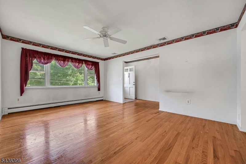 34 Sanders Rd