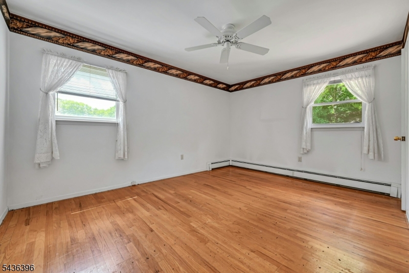 34 Sanders Rd
