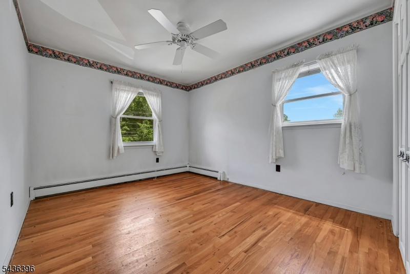 34 Sanders Rd