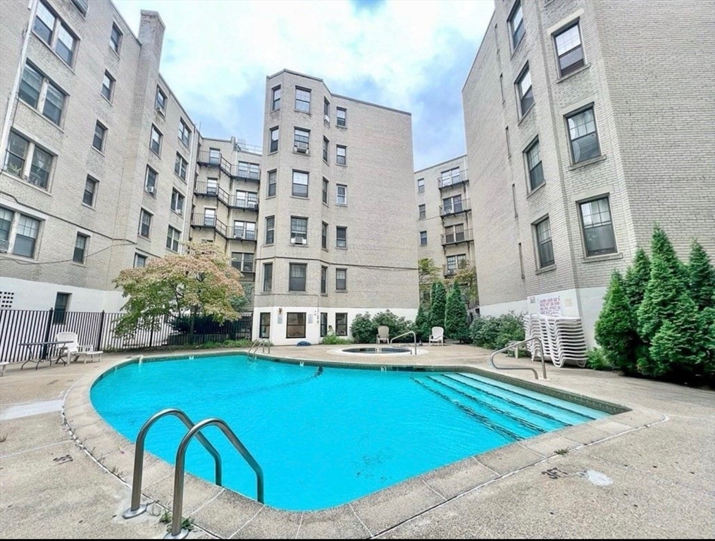 370 Chestnut Hill Ave # B