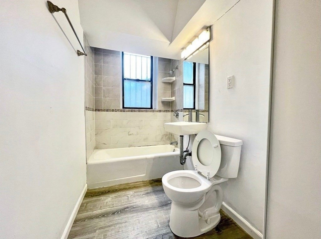 370 Chestnut Hill Ave # B