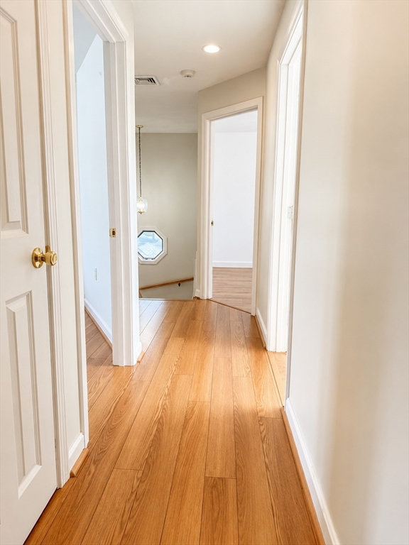 22 Abbott Rd