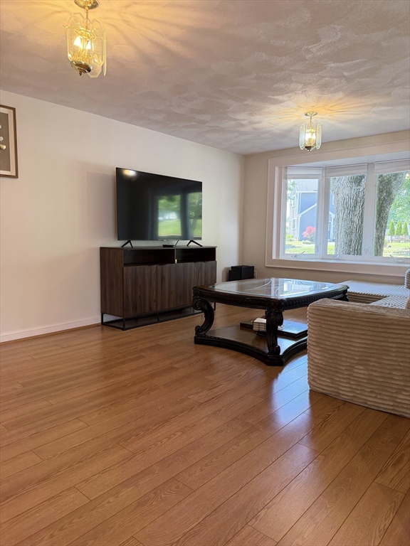 22 Abbott Rd