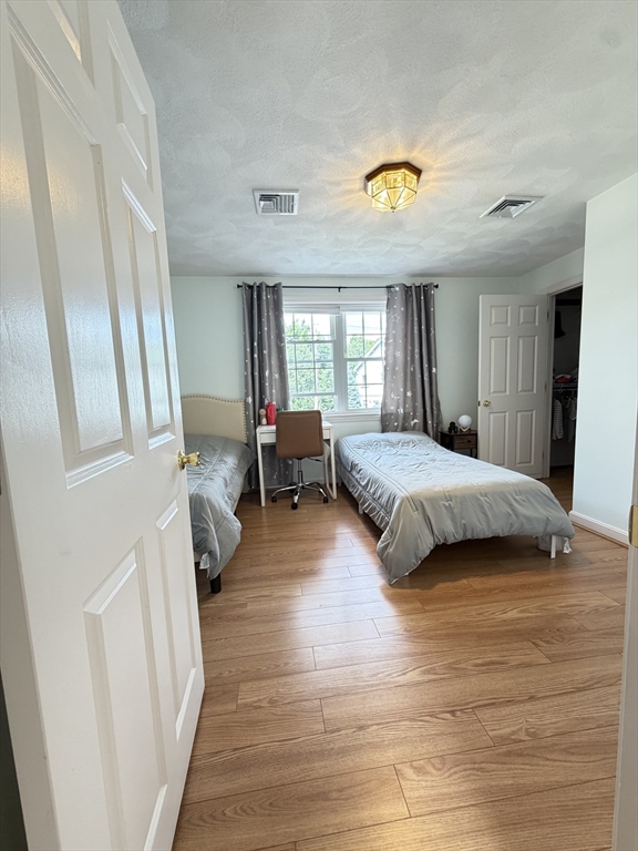 22 Abbott Rd