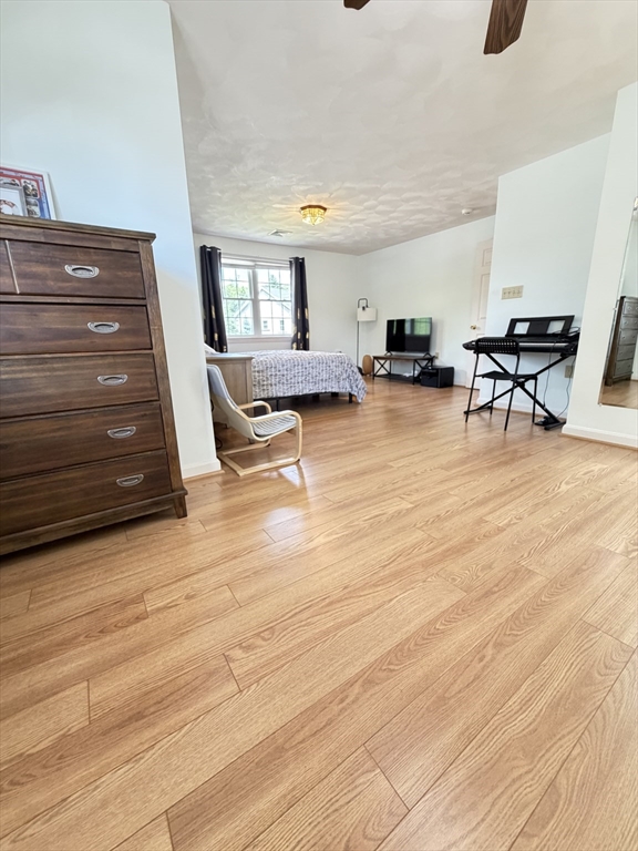 22 Abbott Rd