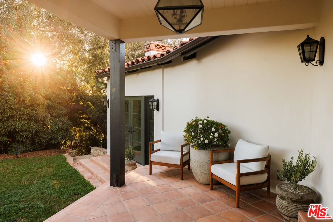 2504 Silver Lake Ter