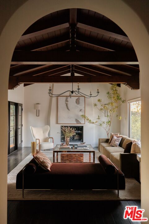 2504 Silver Lake Ter