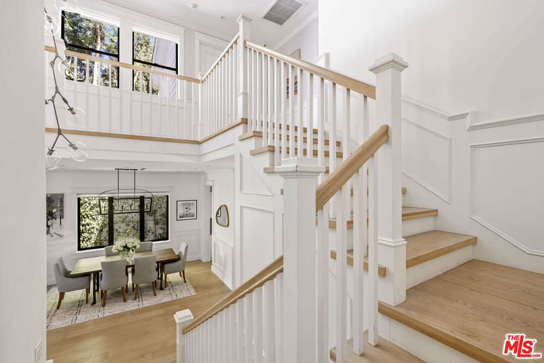 4104 Kraft Ave