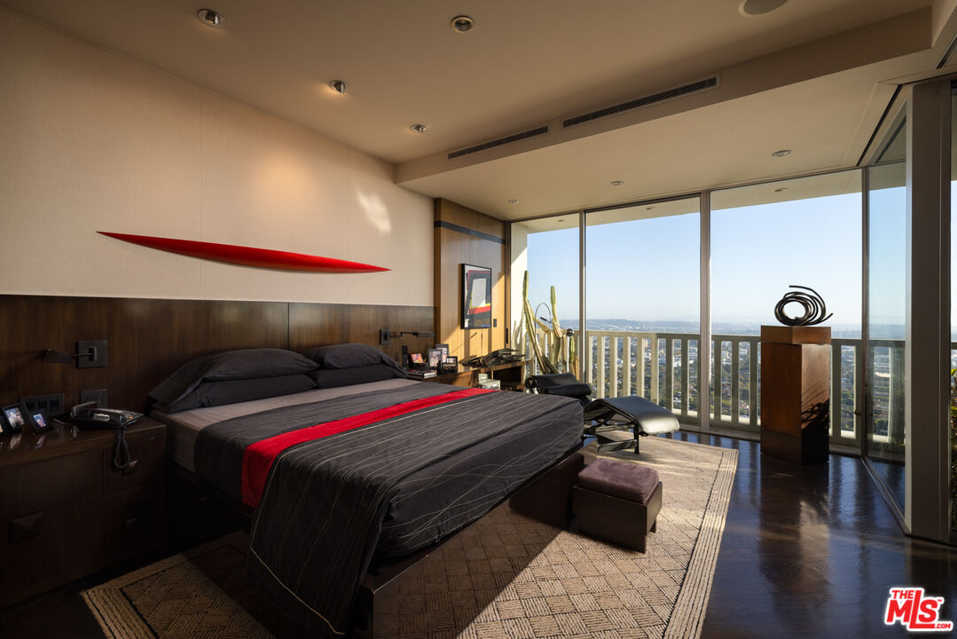 9255 Doheny Rd Unit: 2502