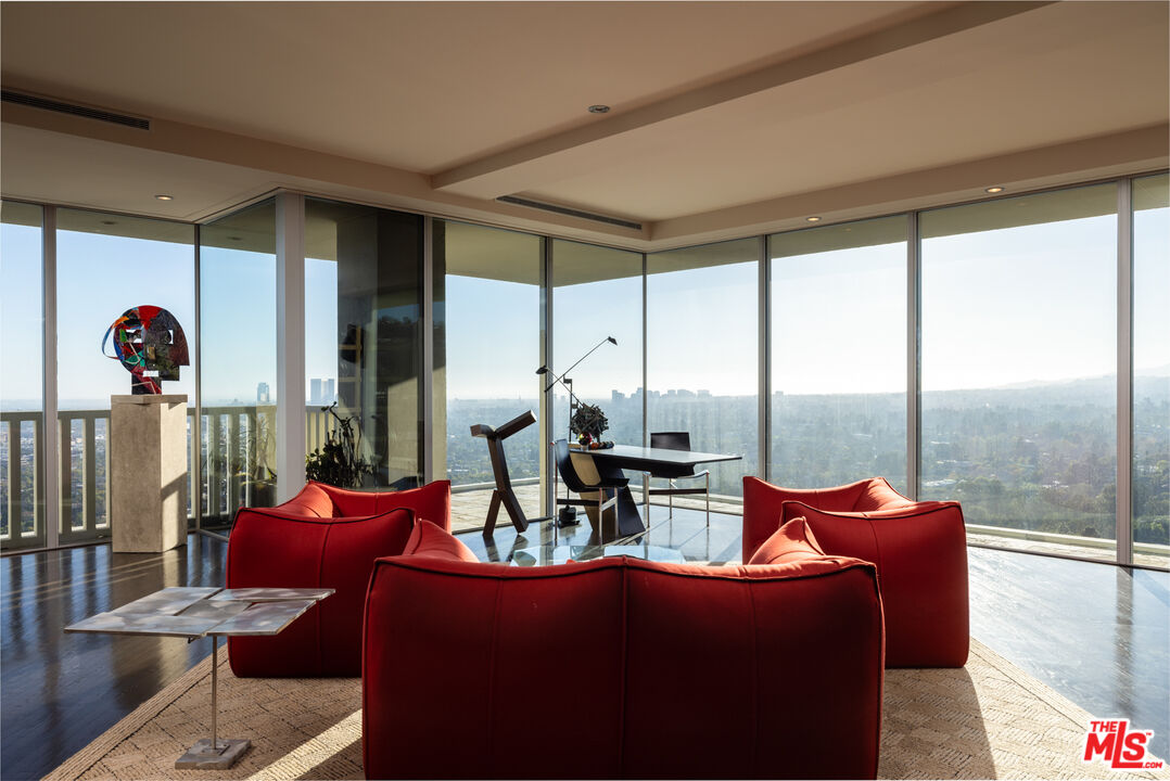9255 Doheny Rd Unit: 2502