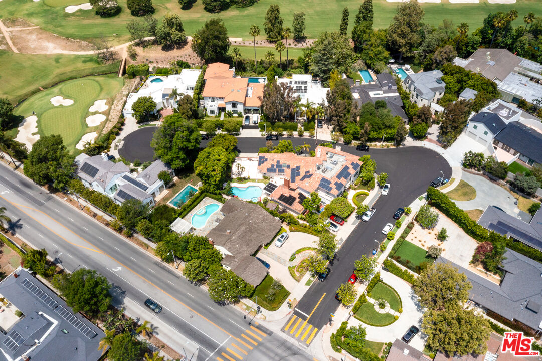 226 S Rimpau Blvd