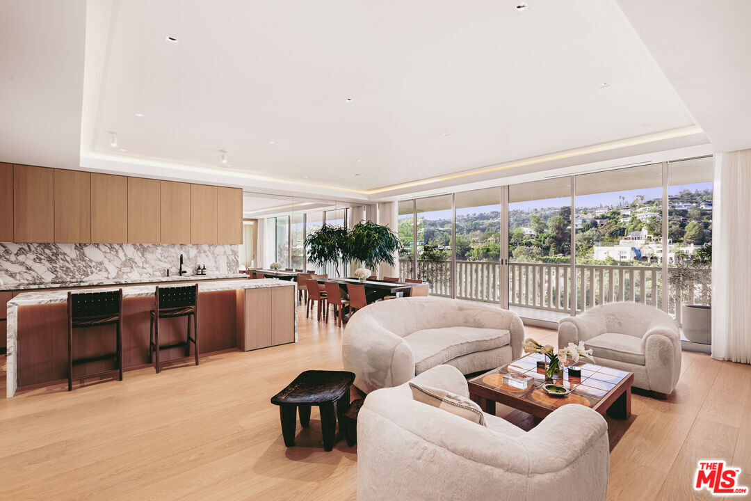 9255 Doheny Rd Unit: 1803