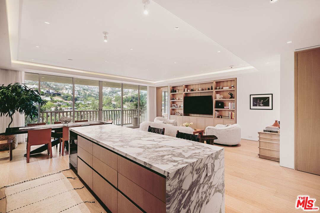 9255 Doheny Rd Unit: 1803