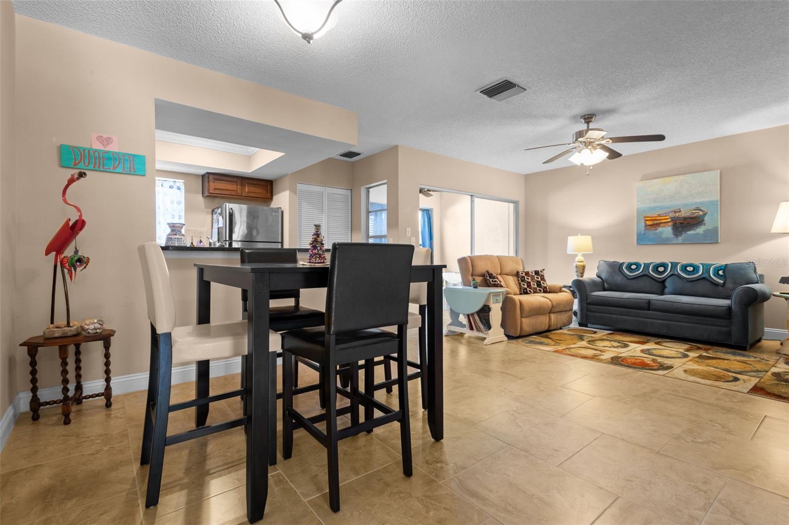 1102 MONTROSE PL #1704