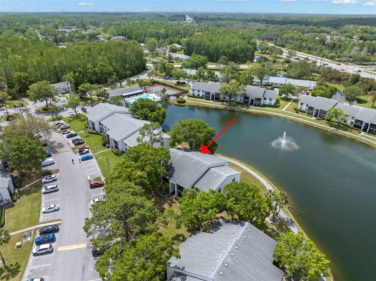 1243 PINE RIDGE CIR W #B1