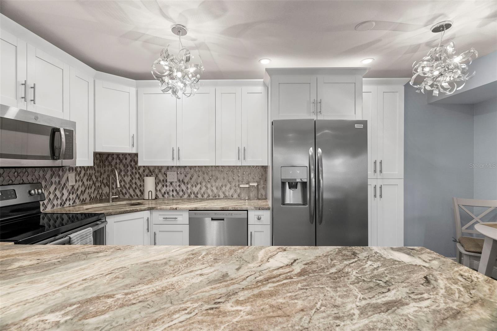 1243 PINE RIDGE CIR W #B1