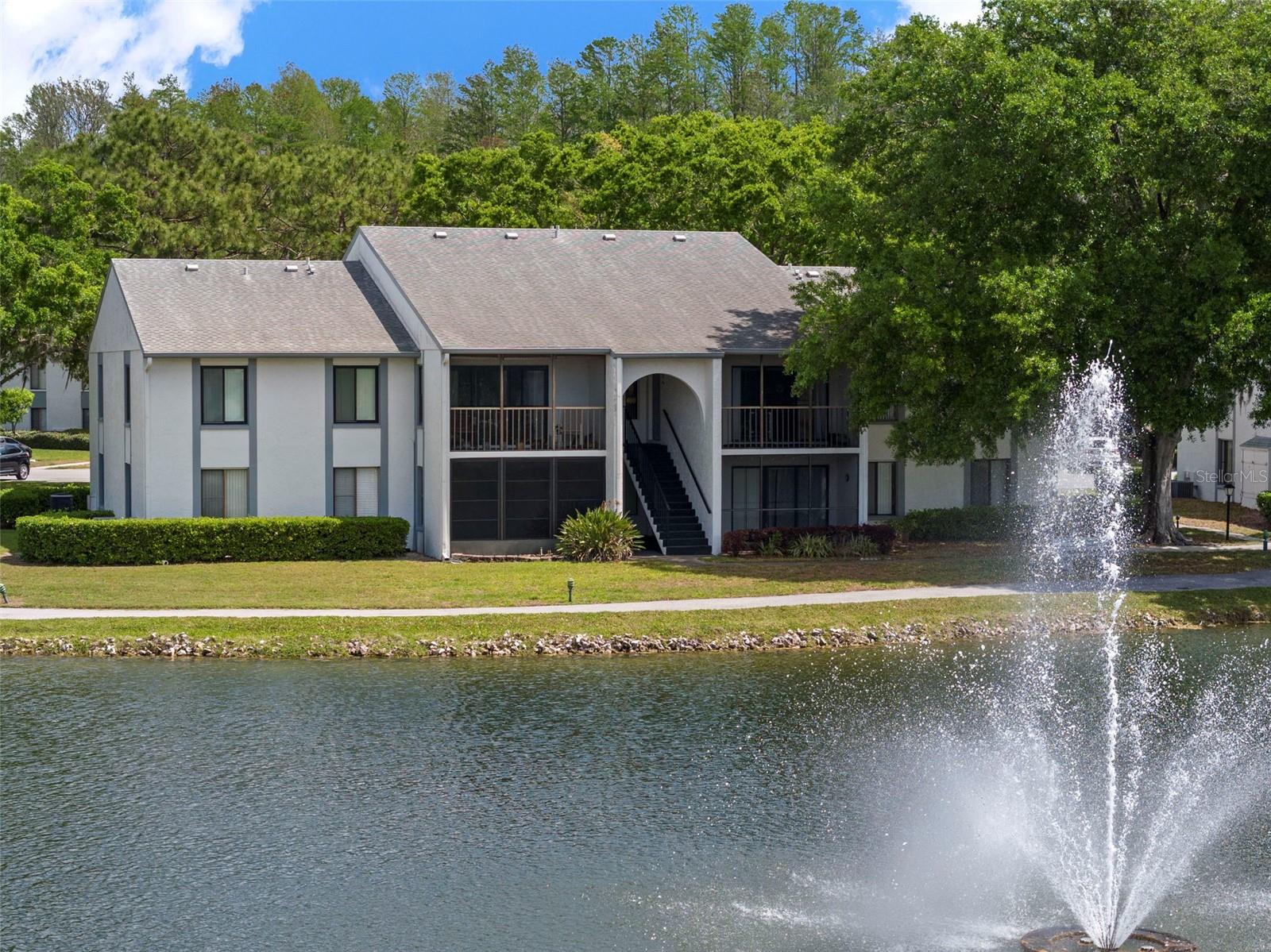 1243 PINE RIDGE CIR W #B1