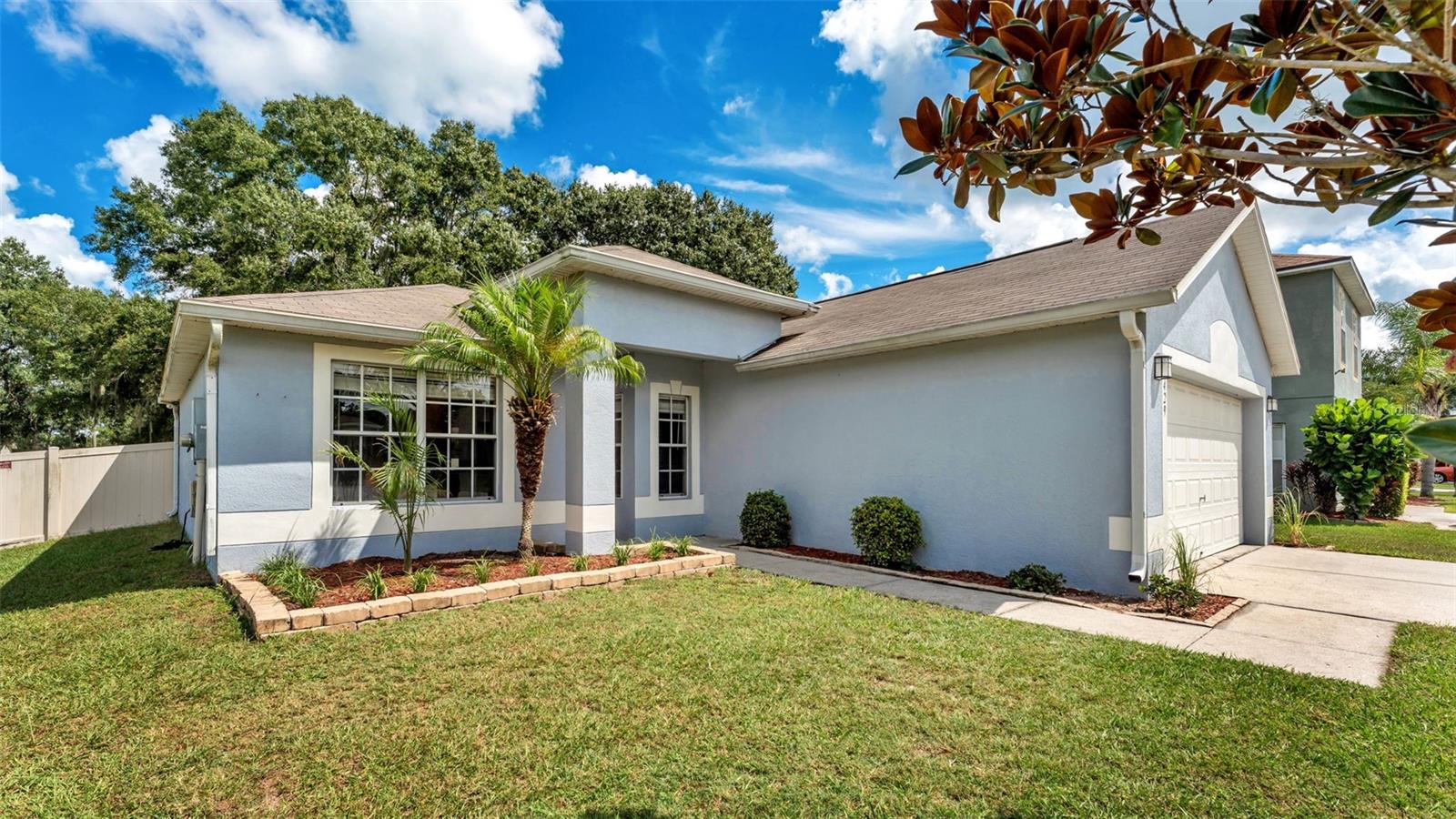 1429 COUNTRY CHASE DR