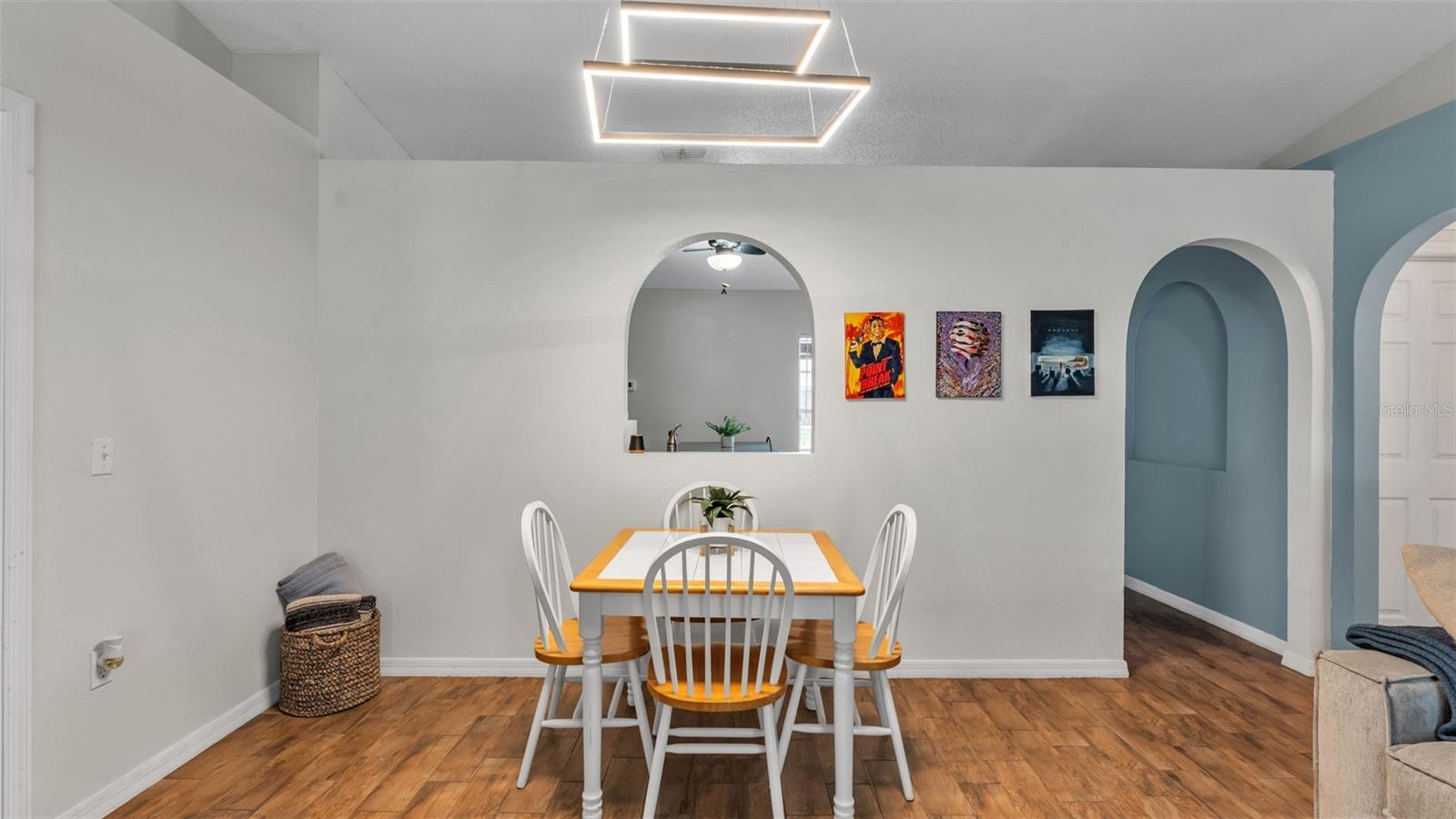 1429 COUNTRY CHASE DR