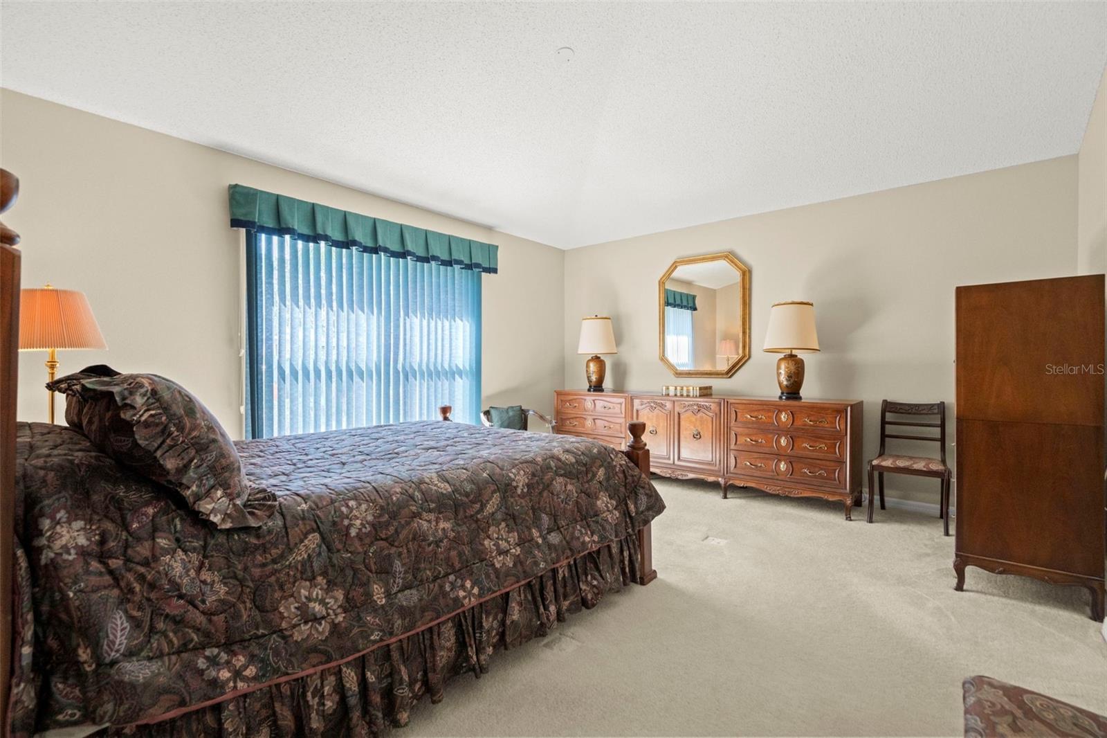 1927 ACADIA GREENS DR