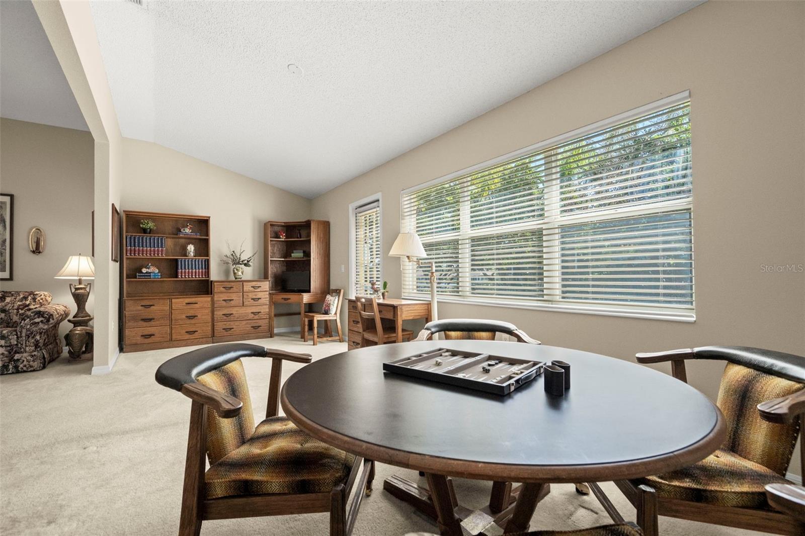 1927 ACADIA GREENS DR