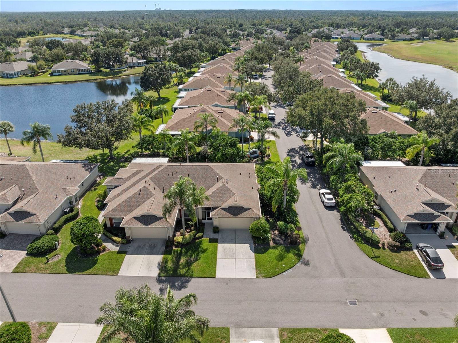 1927 ACADIA GREENS DR