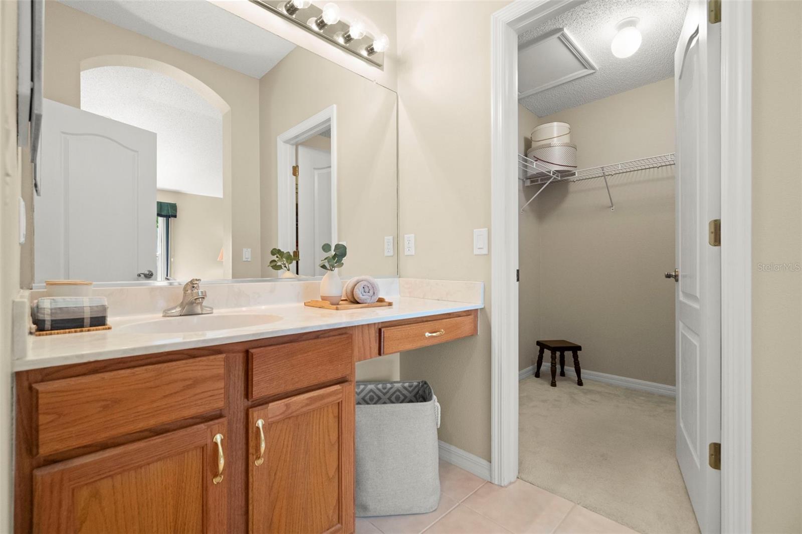 1927 ACADIA GREENS DR