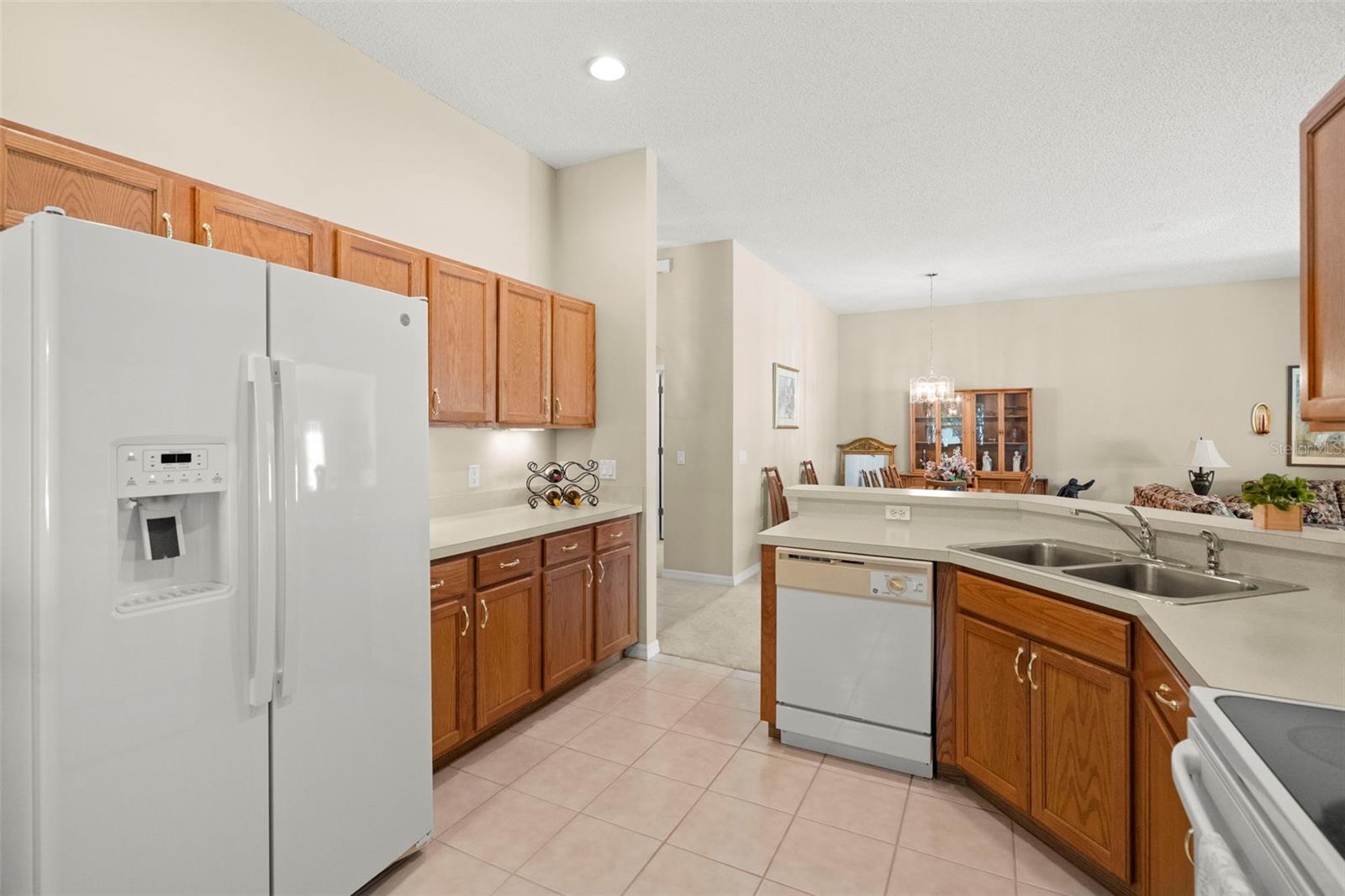 1927 ACADIA GREENS DR