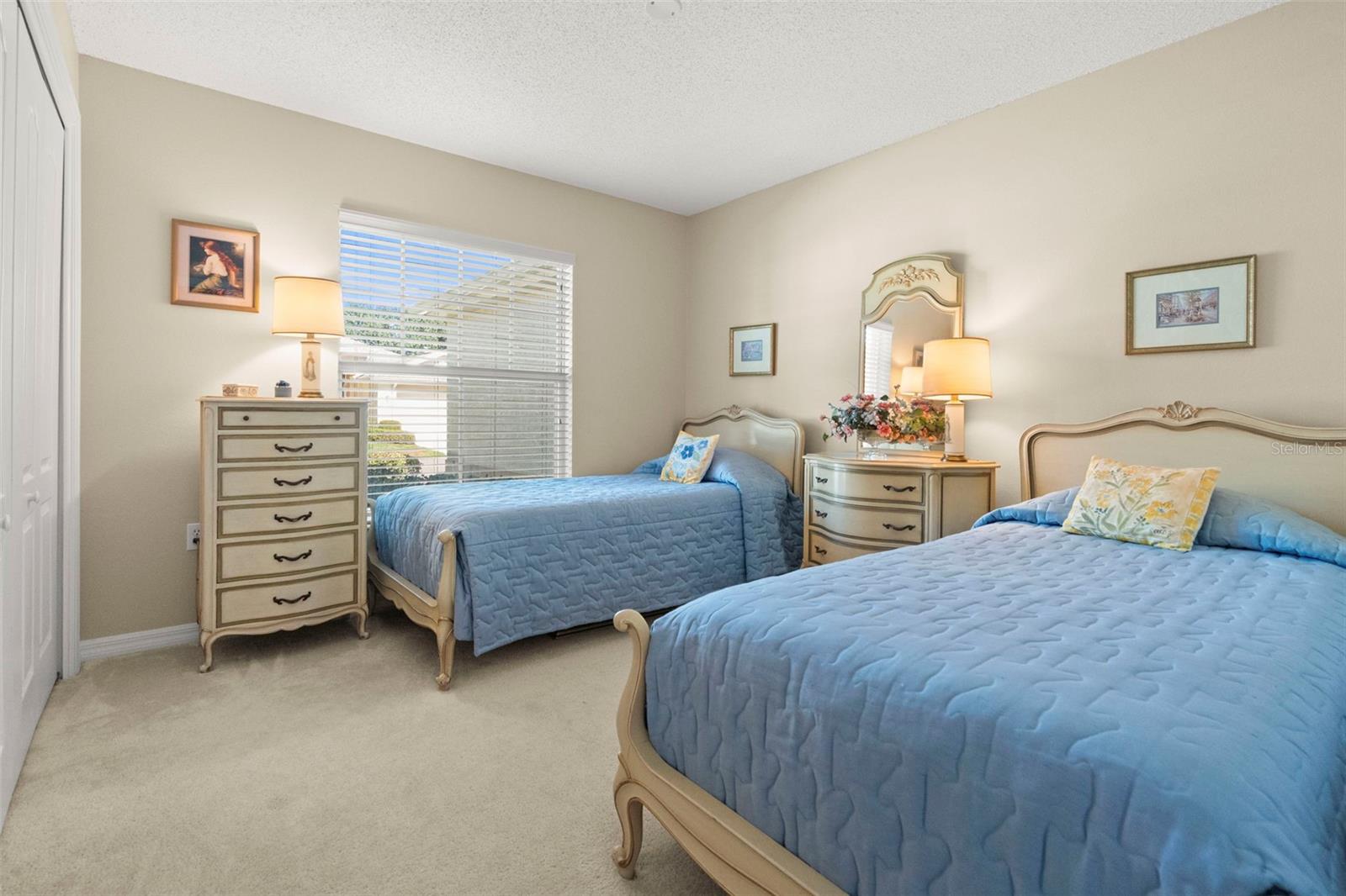 1927 ACADIA GREENS DR