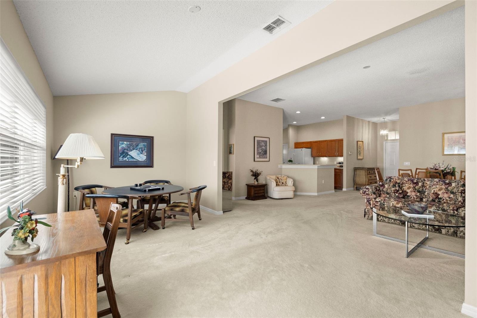 1927 ACADIA GREENS DR