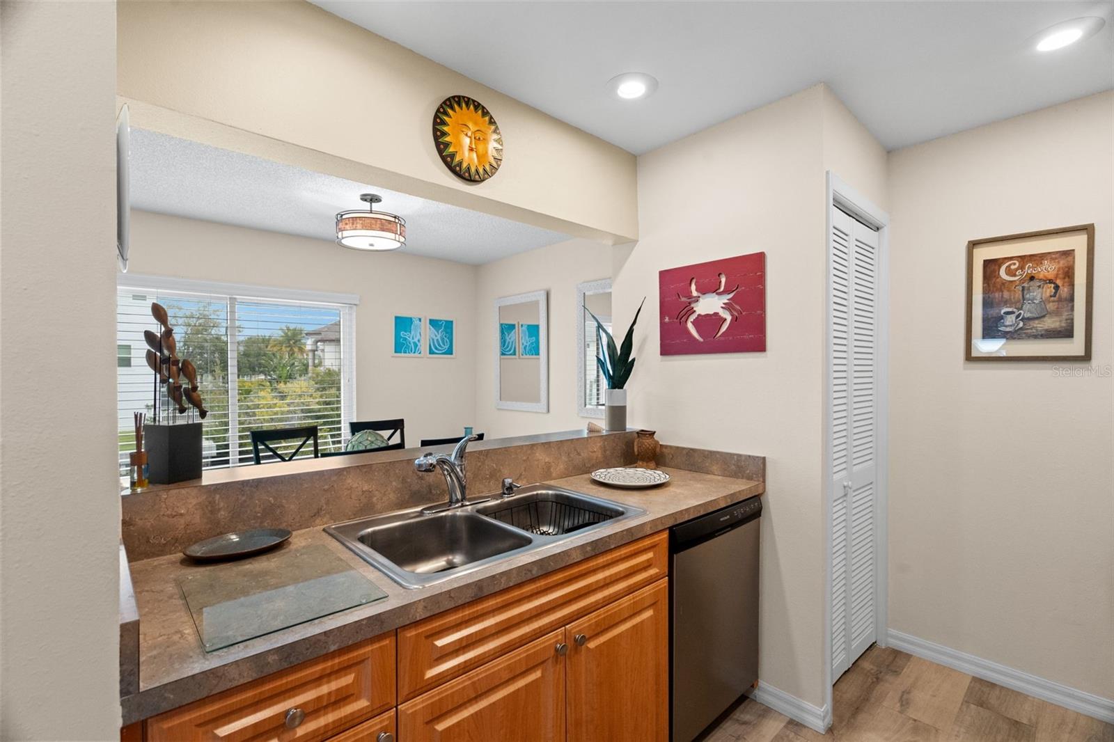 377 MOORINGS COVE DR #9H