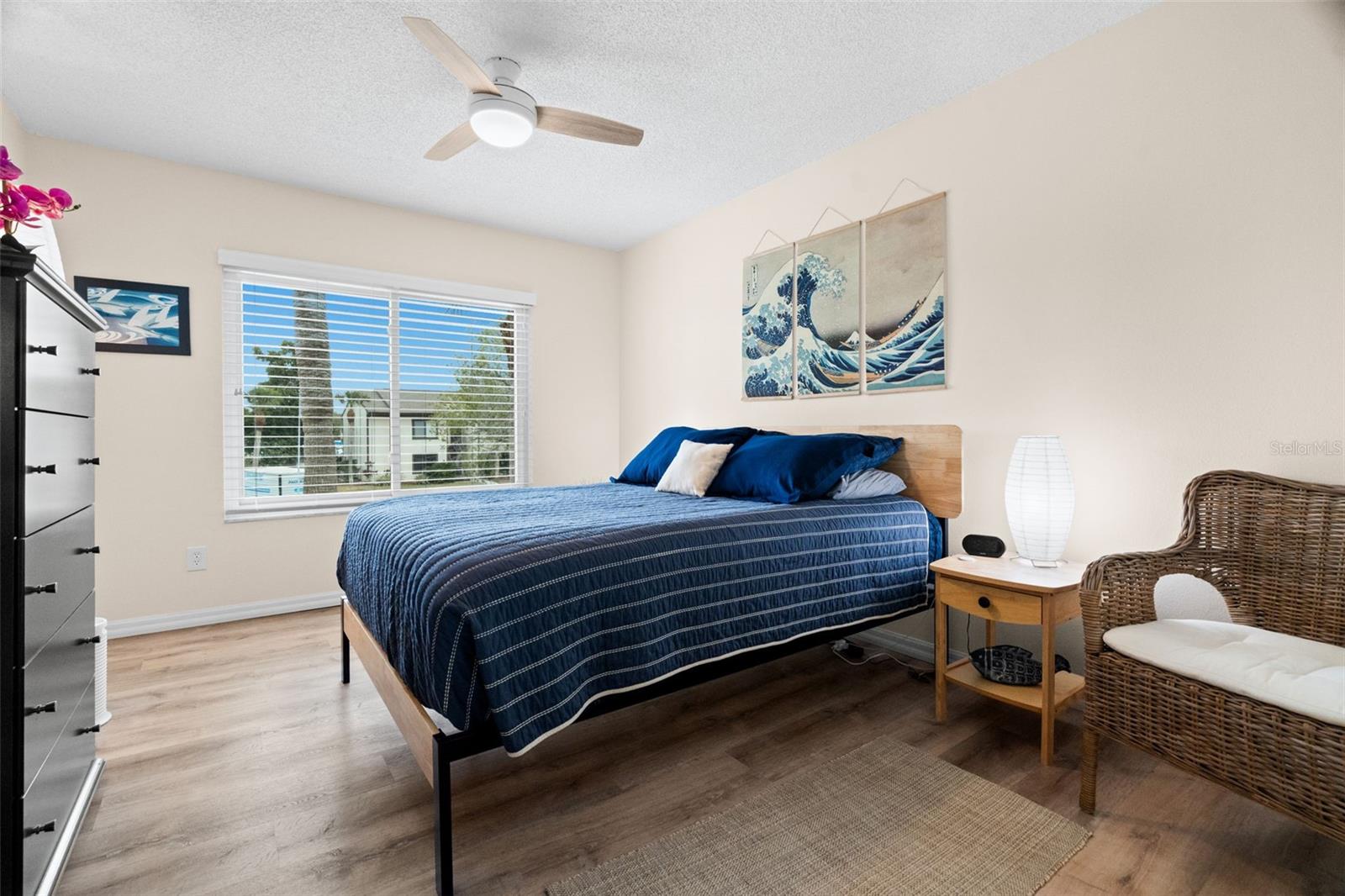 377 MOORINGS COVE DR #9H