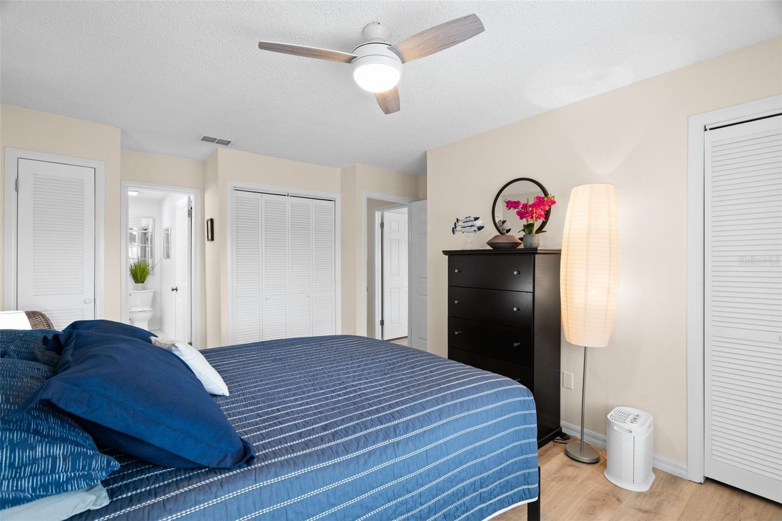 377 MOORINGS COVE DR #9H