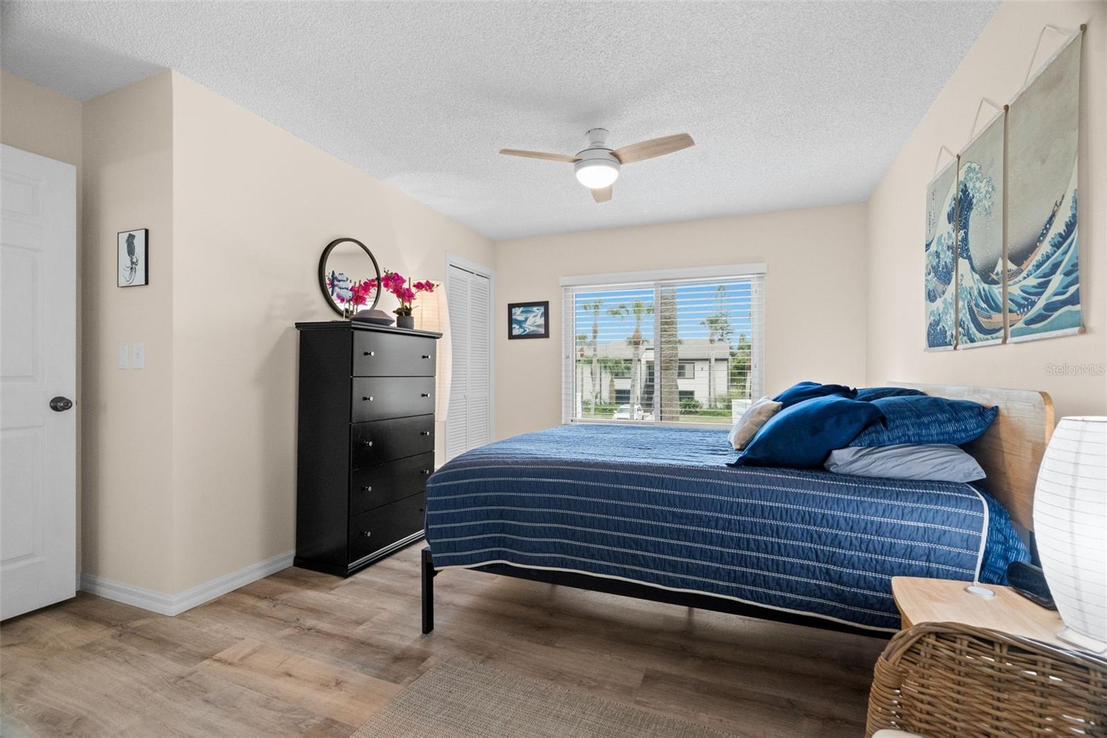 377 MOORINGS COVE DR #9H