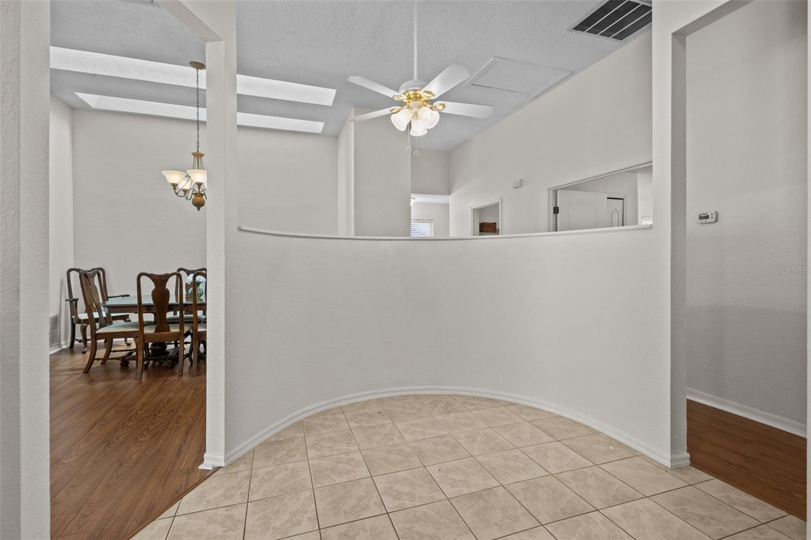 2014 GOLFVIEW DR #2014