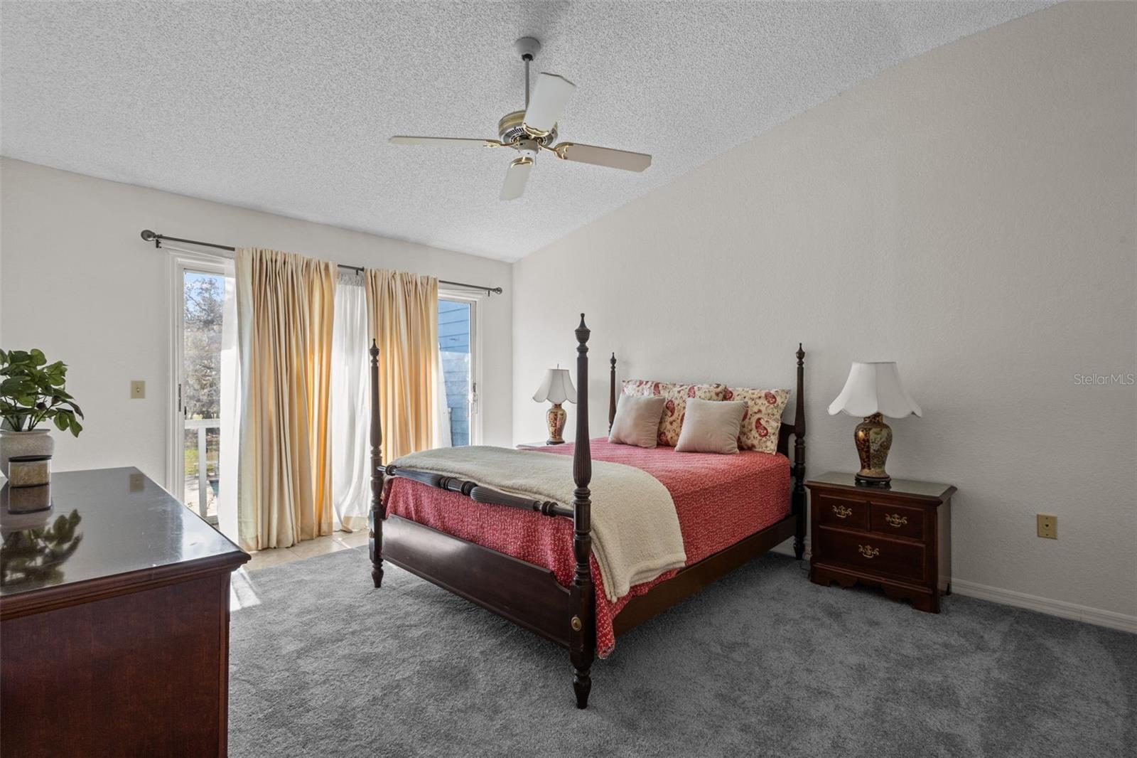 2014 GOLFVIEW DR #2014