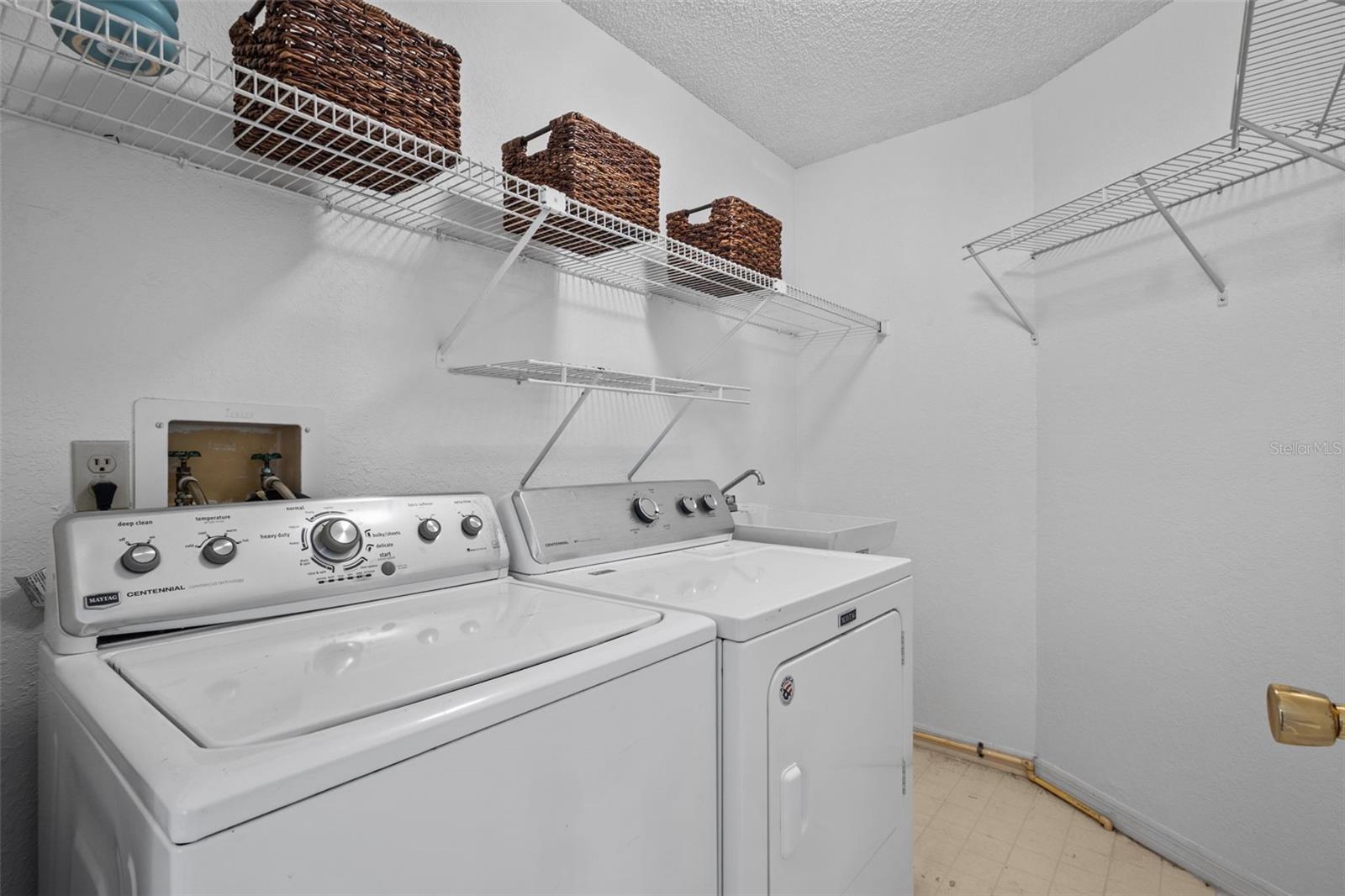 2014 GOLFVIEW DR #2014