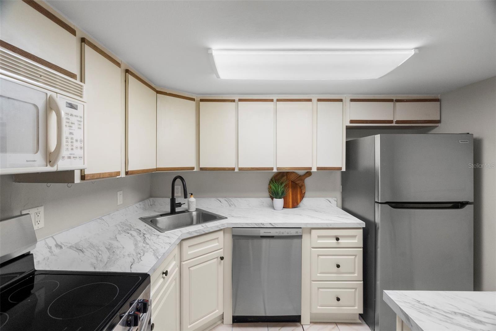 505 PLAZA SEVILLE CT #11