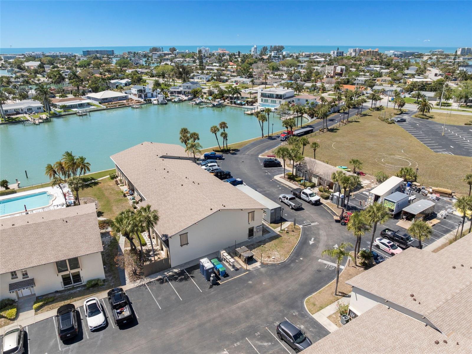 505 PLAZA SEVILLE CT #11