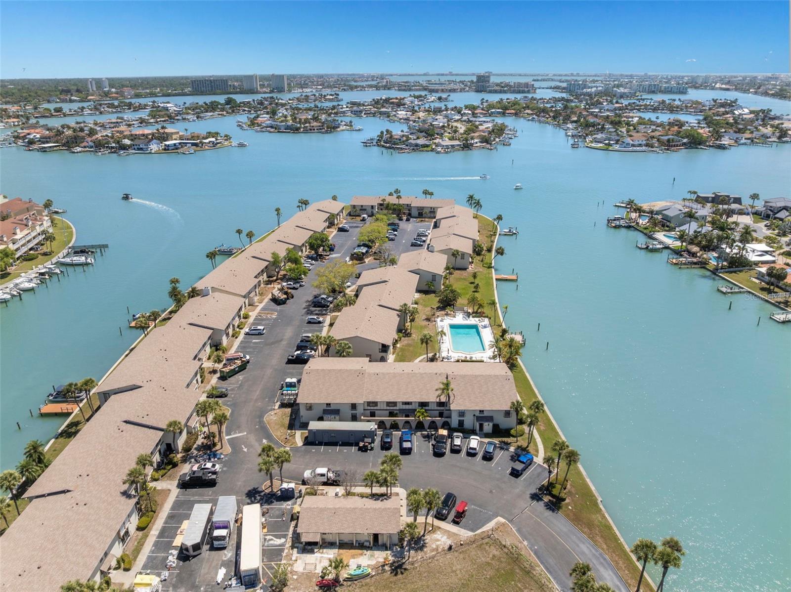 505 PLAZA SEVILLE CT #11