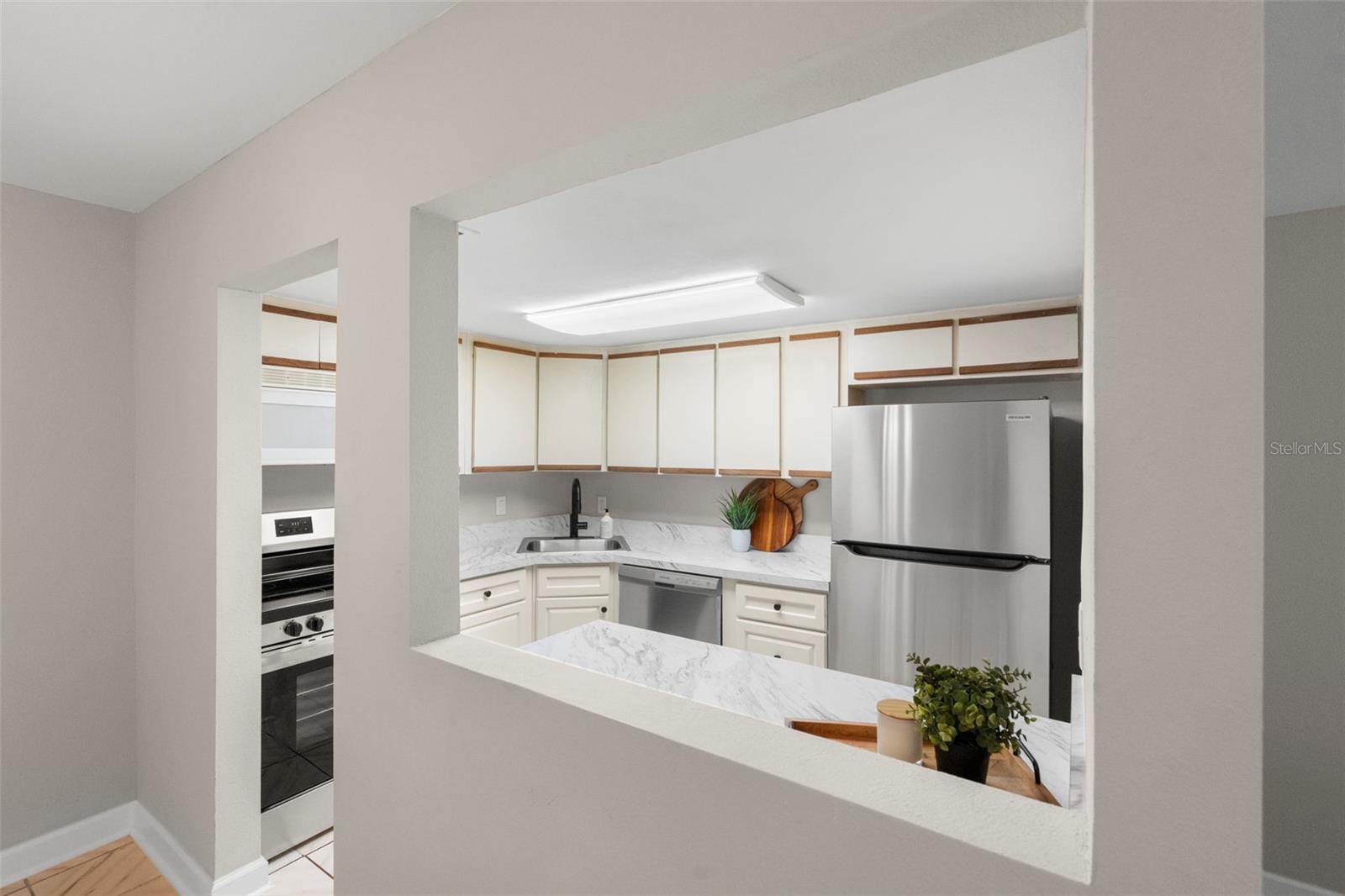 505 PLAZA SEVILLE CT #11