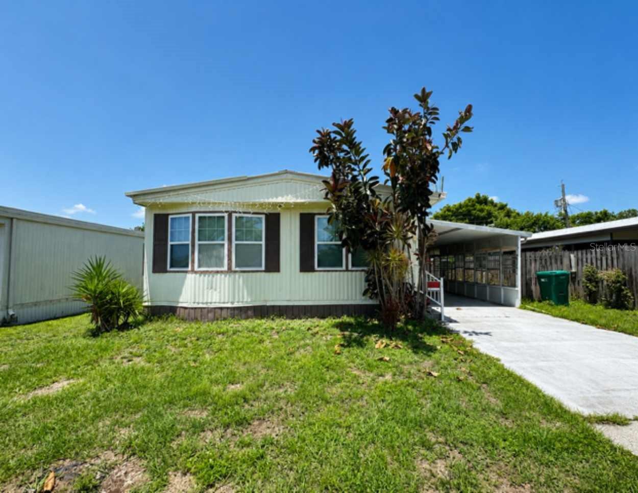 1925 MARY LN