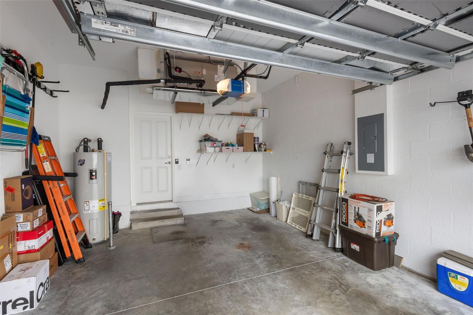 423 AURORA WAY
