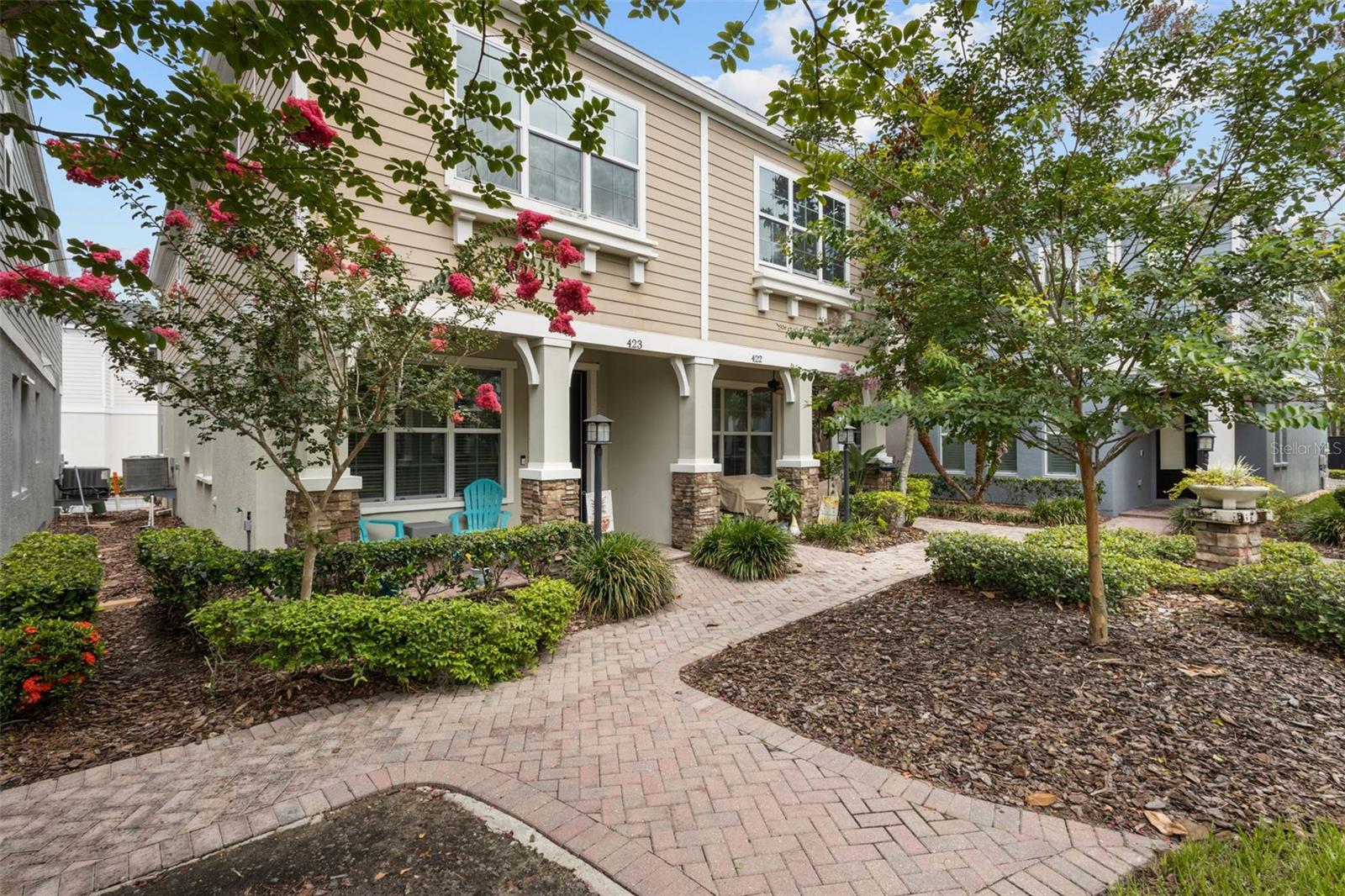 423 AURORA WAY