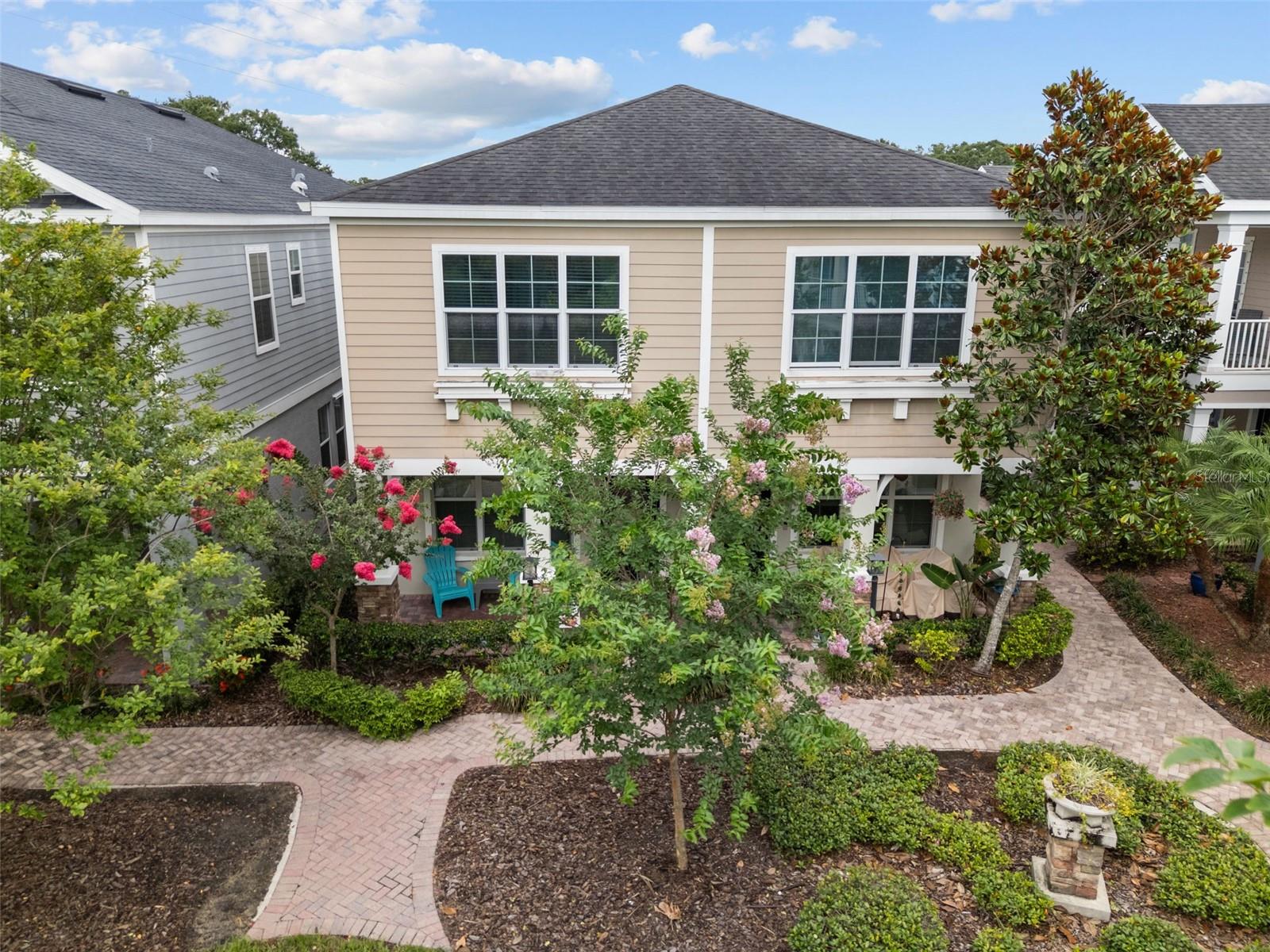 423 AURORA WAY