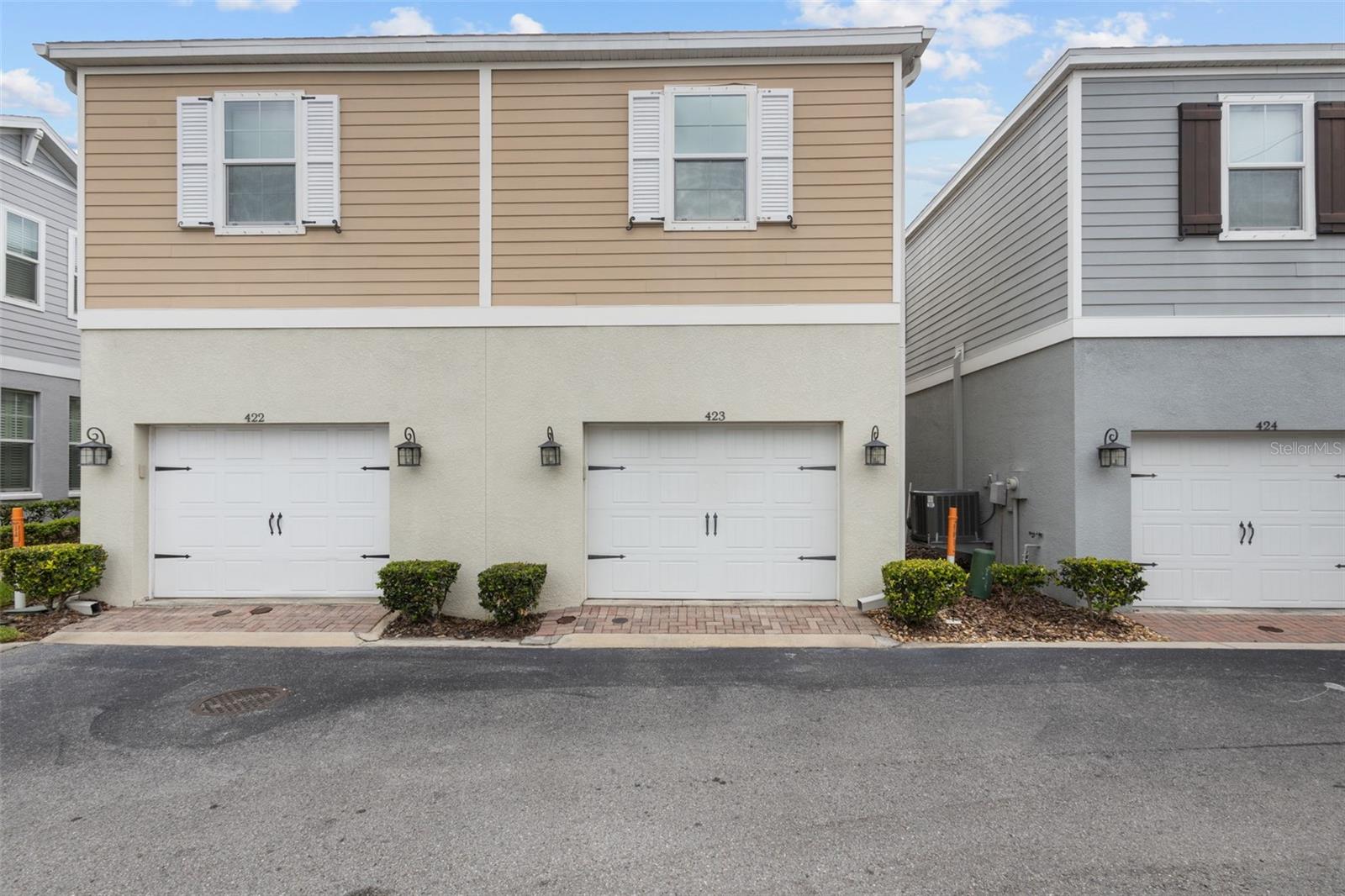 423 AURORA WAY