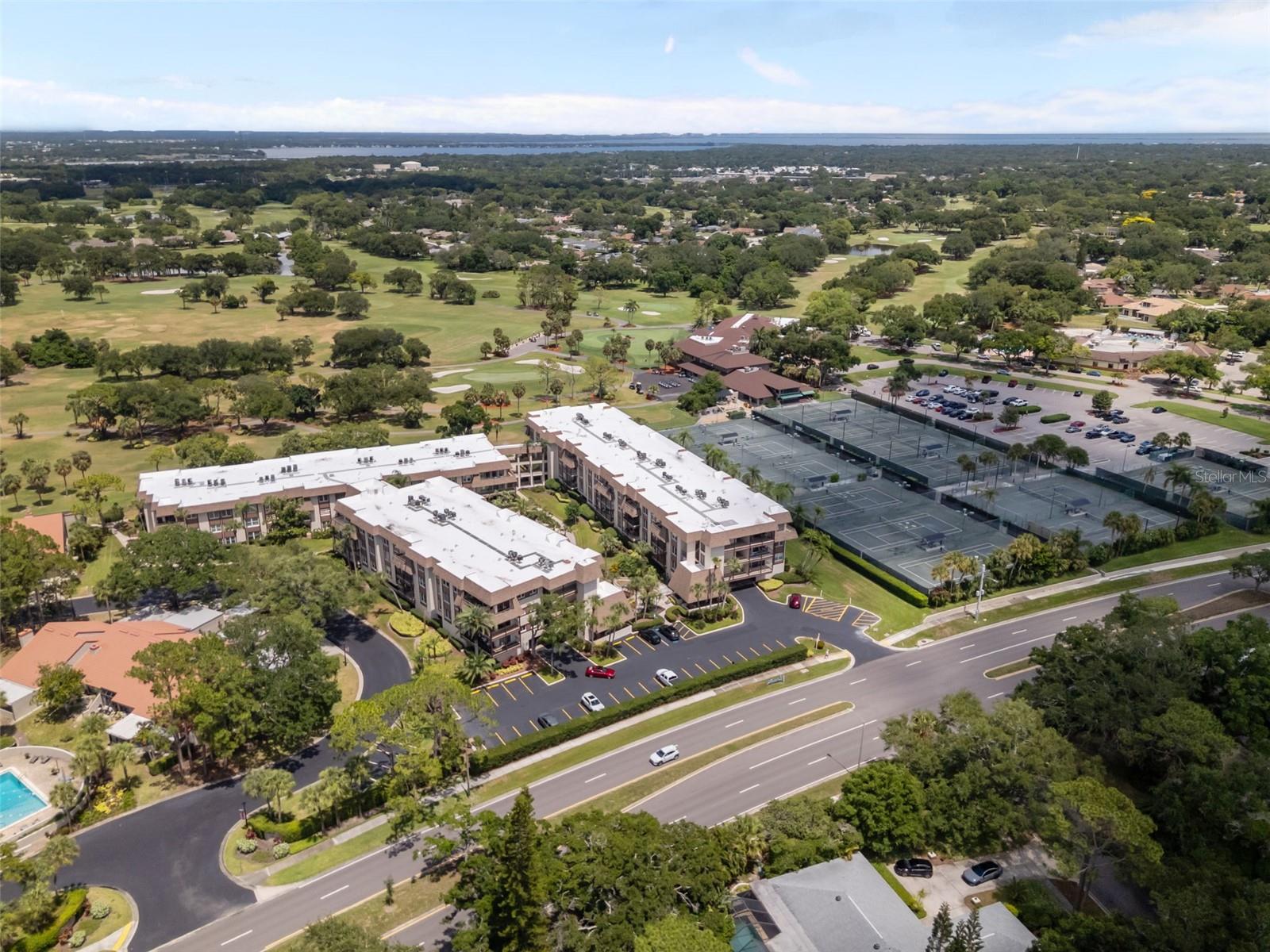 3021 COUNTRYSIDE BLVD #21A