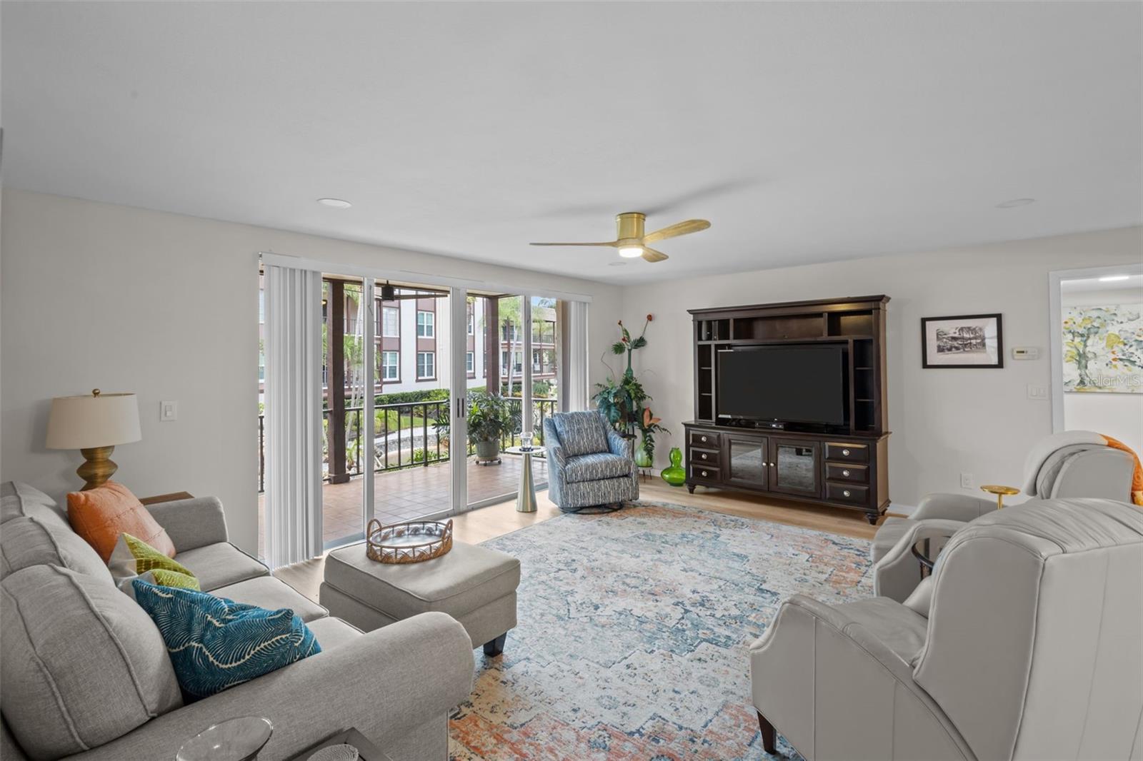 3021 COUNTRYSIDE BLVD #21A